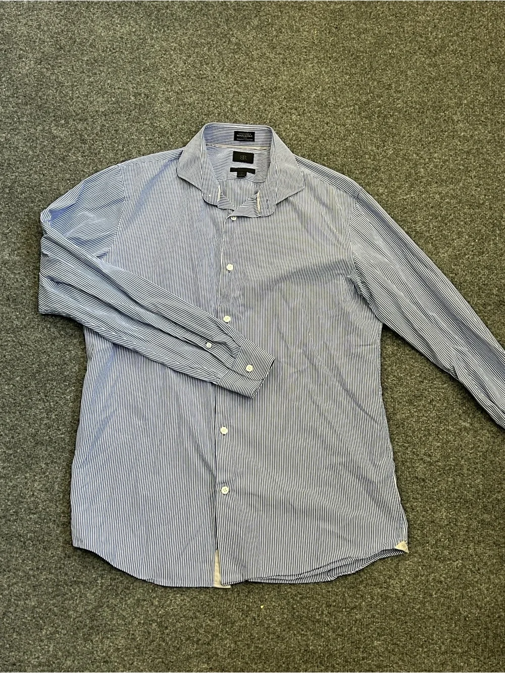 Banana Republic Men’s Long Sleeve Button-Up Shirt, Blue w/ White Stripes, Large